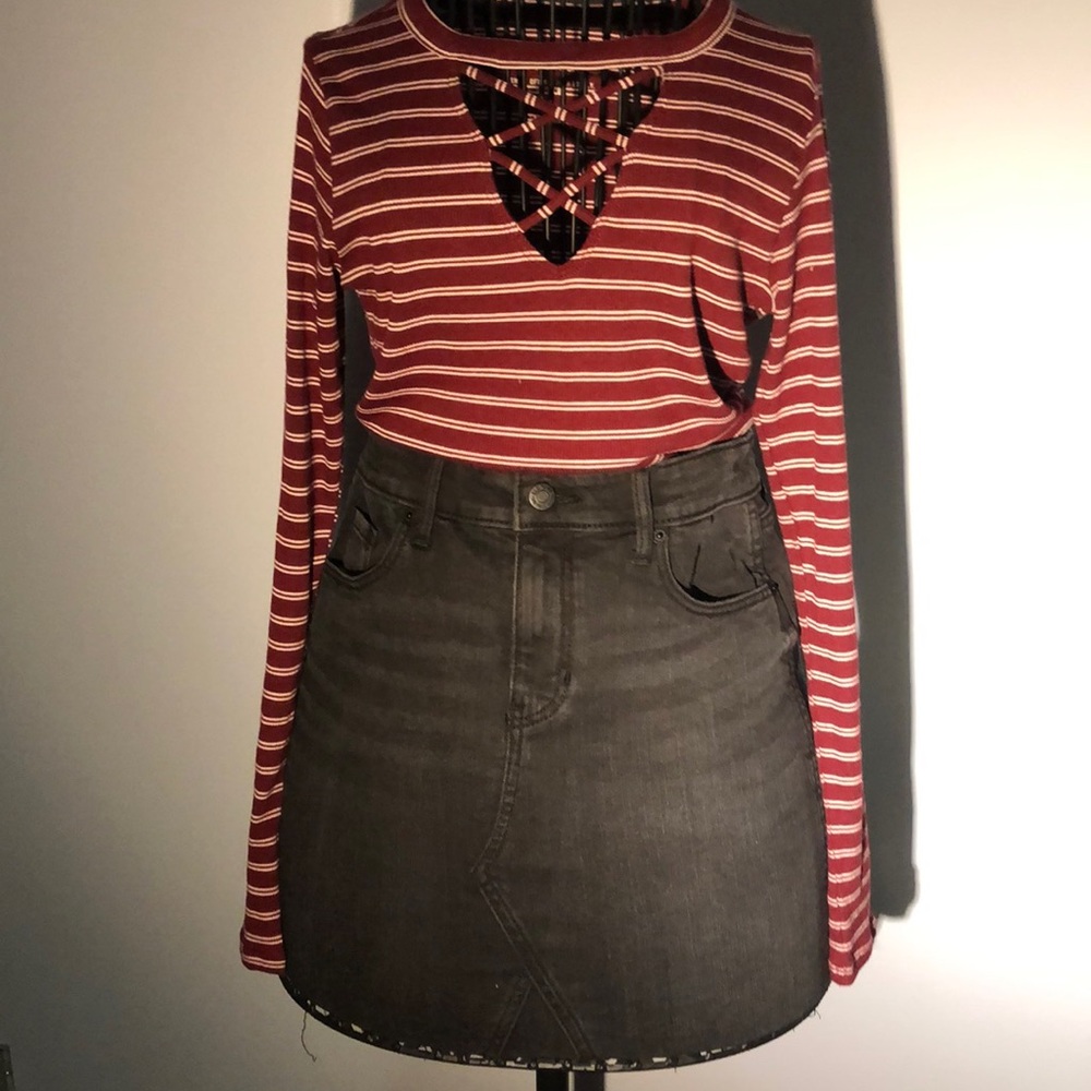 Black Skirt!